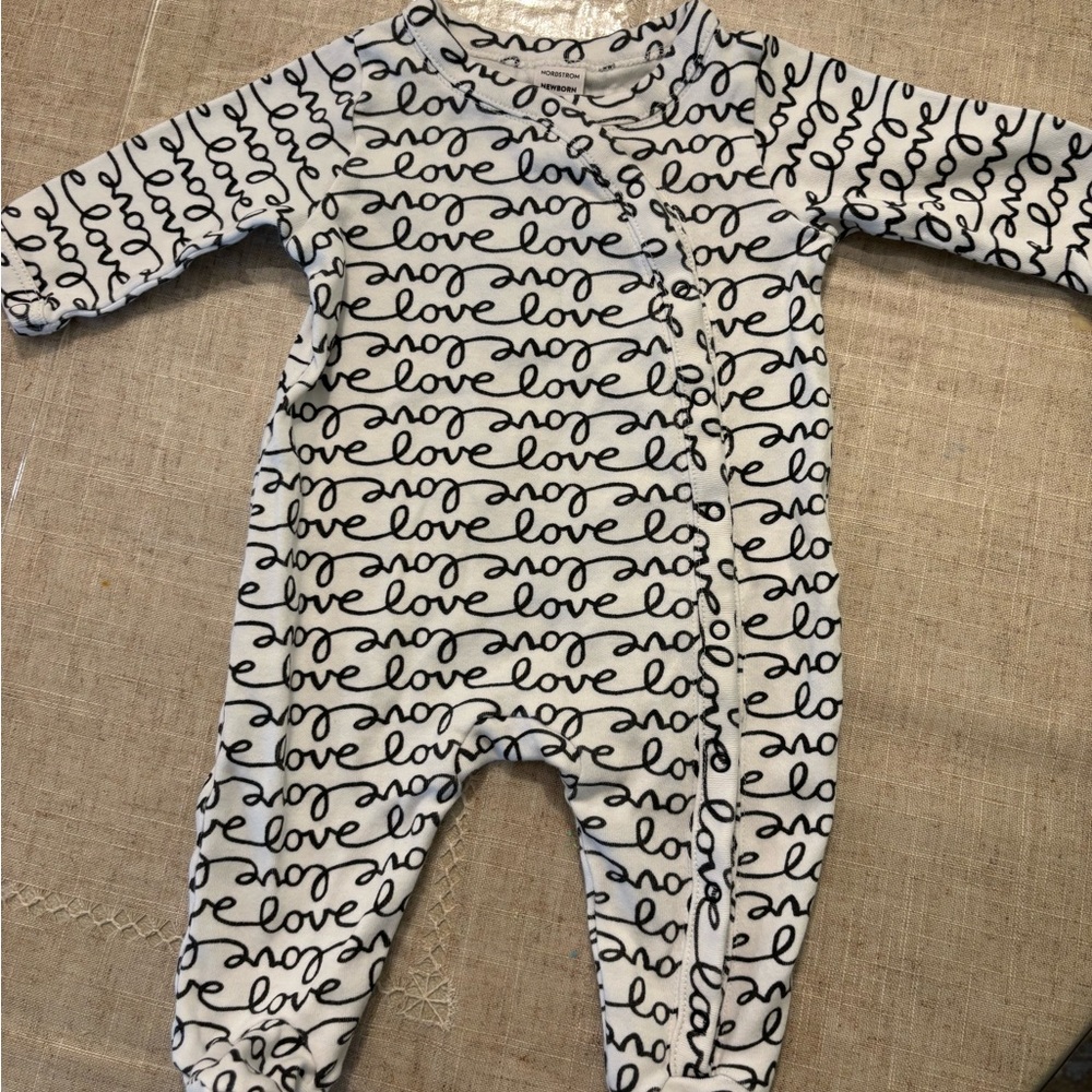 Nordstrom Long Sleeve Footie Button Up Onesie, Newborn, Love Print